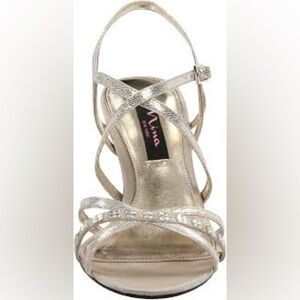 Nina New York Cuttan gold dress sandals with rhinestone embellishment 7.5